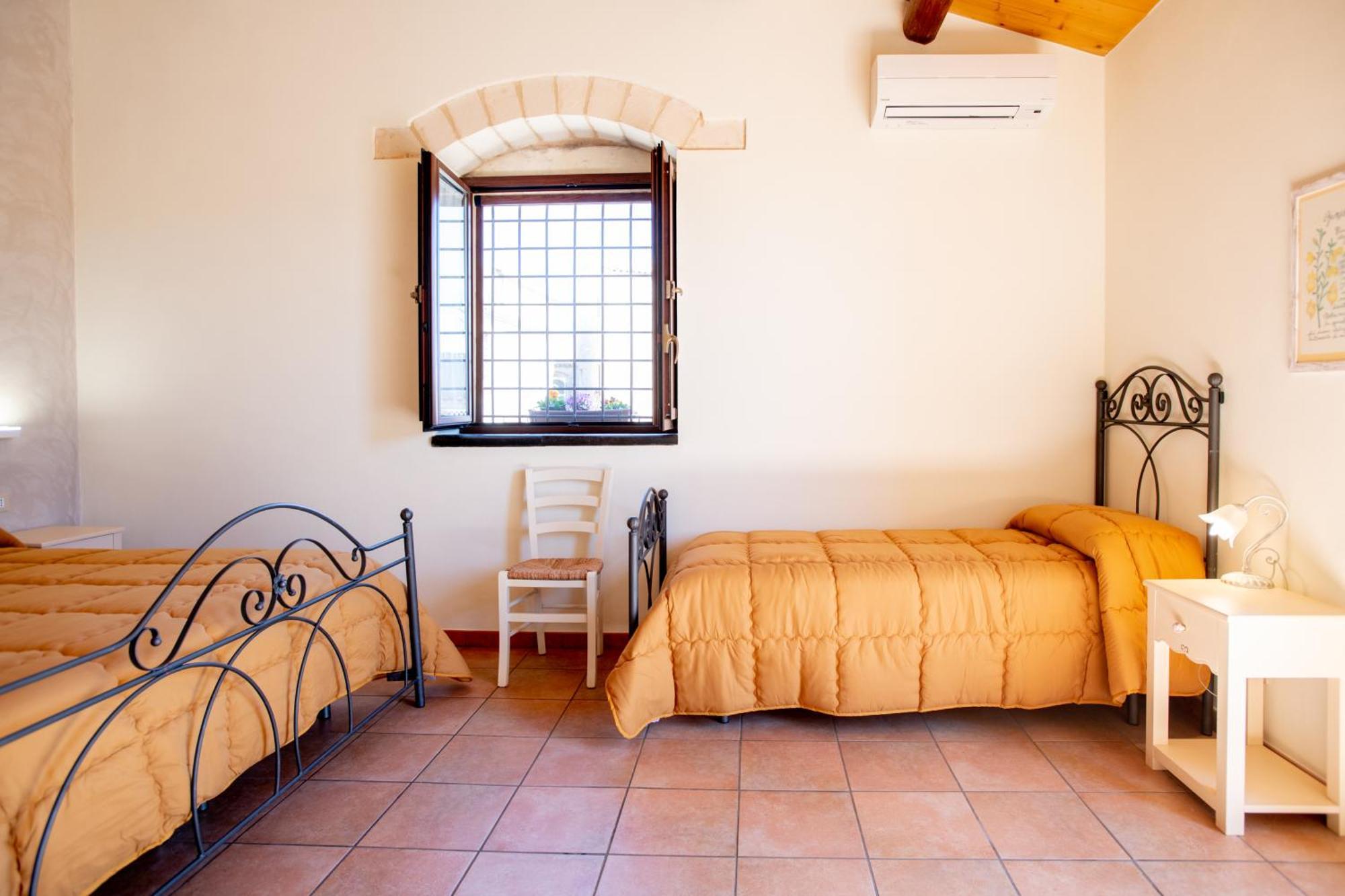 Bed and Breakfast Borgo Monachella Ragusa Habitación foto