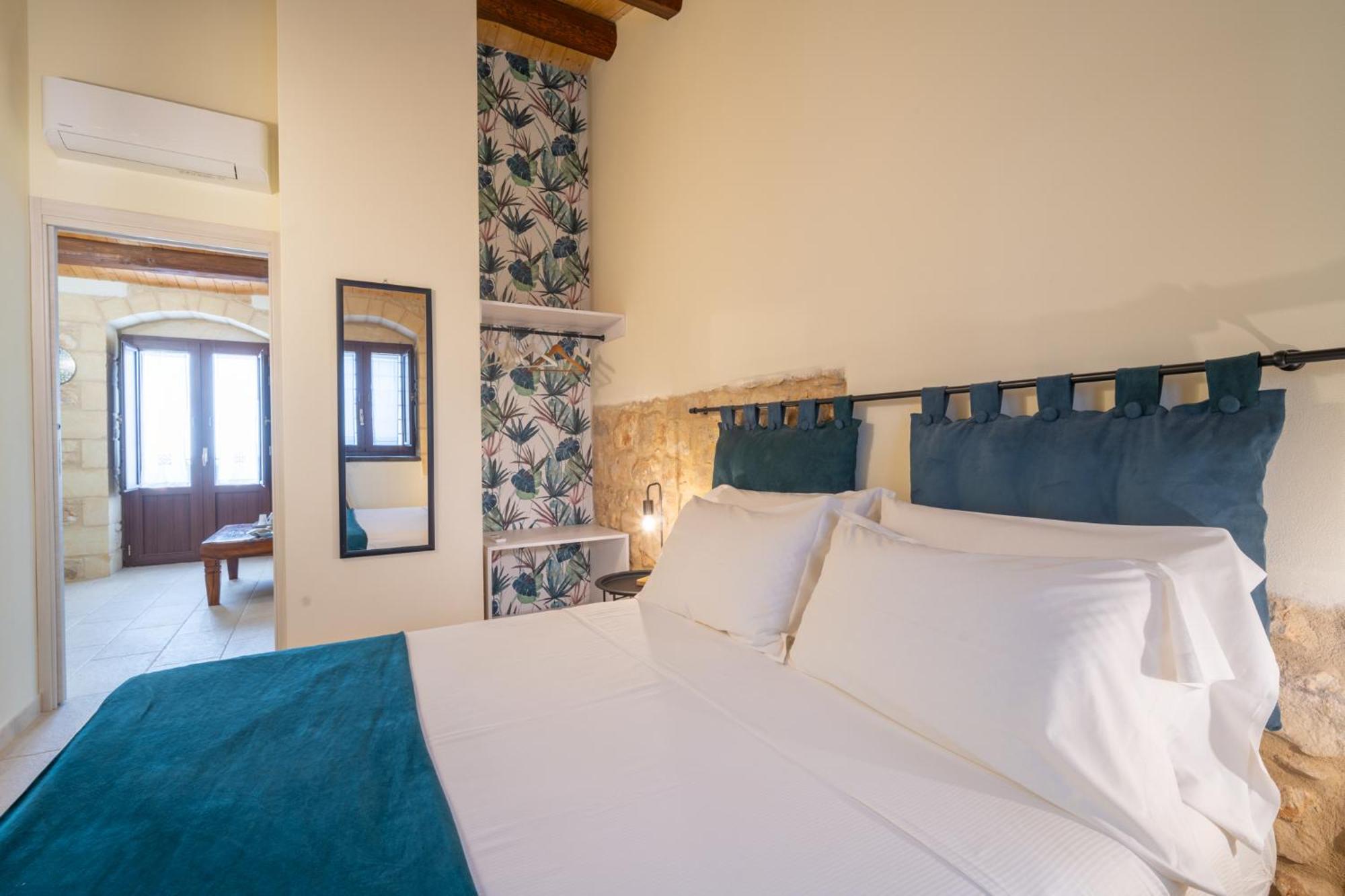 Bed and Breakfast Borgo Monachella Ragusa Habitación foto